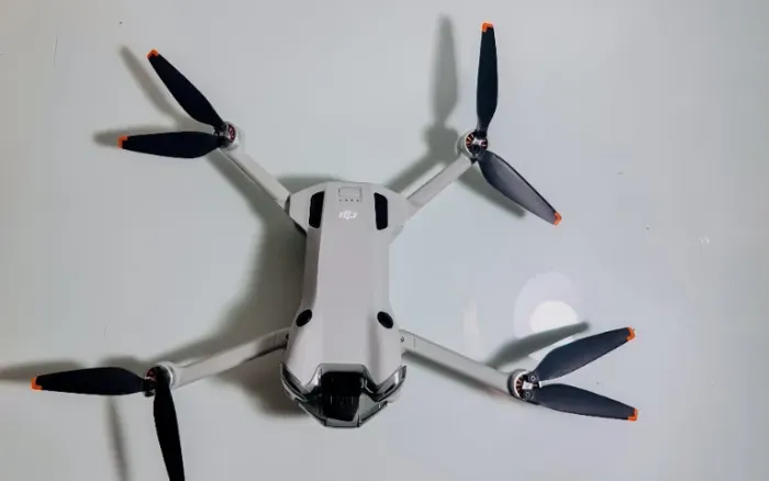 Drone DJI Mini 4 Pro (Com tela)
