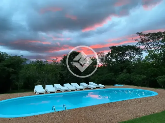 Vendo Rancho com 26.000 m², 2 Casas, Piscina e Tablado | Zona Rural | Indianópolis/MG | R$