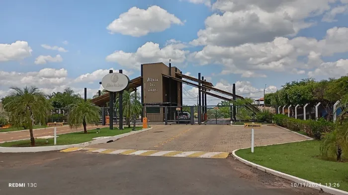 Imperdível terreno no condomínio aldeia dos lagos 
