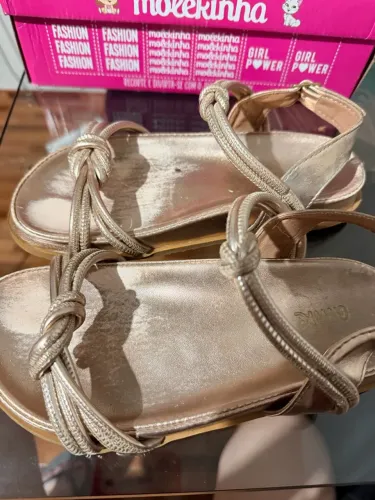 Sandália infantil 32