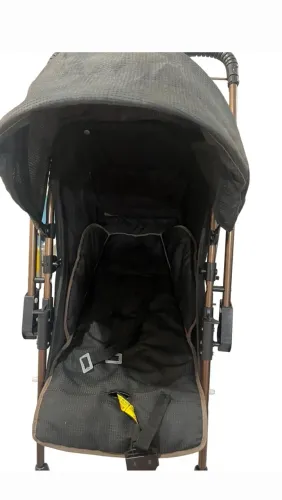 Carrinho de passeio marca Galzerano
