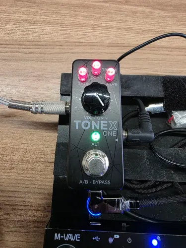 Pedalboard completo tonex, chocolate wha e drop tune