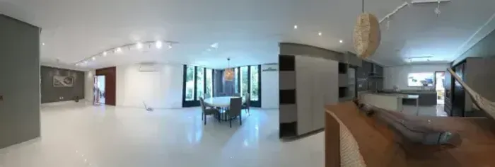 PONTA NEGRA. COND. JARDIM EUROPA, CASA TERREA COM 4 QUARTOS SENDO 2 SUITES, PISCINA E 4 VA