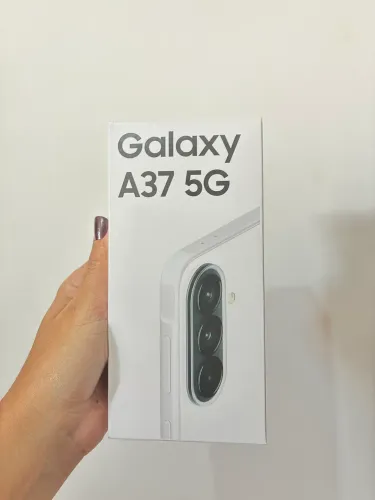 Celular Samsung Galaxy A37 5G 128GB, 6GB RAM, Câmera 50MP Branco