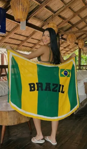 Biquínis e saídas de banho