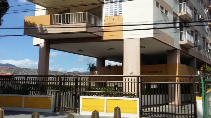 Imóvel para aluguel tem 60 metros quadrados com 2 quartos em Campo Grande - Rio de Janeiro