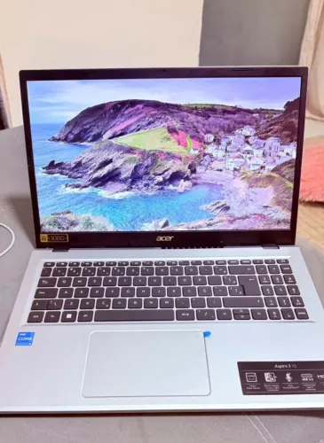 Vendo notebook Acer 