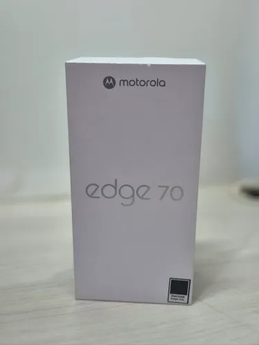 Smartphone Motorola Edge 70 (256GB / 8GB RAM) - Novo e Lacrado na Caixa