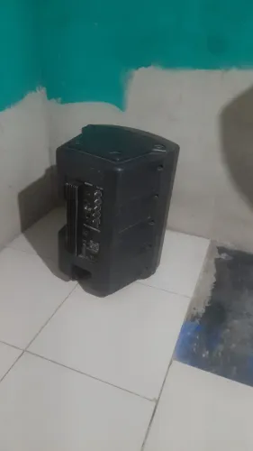Tenho um kit completo Violão elétrico Caixa 400w
