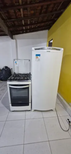 Geladeira consul frost free + fogão Master chefe, tudo semi novo