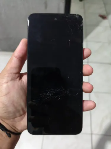 Motorola Moto G53 5G (Tela Trincada) - R$ 200 ?