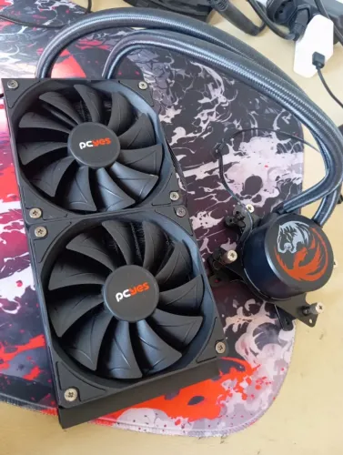 WATER COOLER 240MM PCYES SANGUE FRIO --> VENDO OU TROCO
