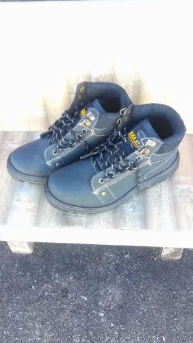 Bota coturno masculino cinza tamanho 38