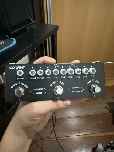 Multi-efeitos / Placa de Som Cube Baby (Guitarra) - 1 Mês de Uso + Cabos