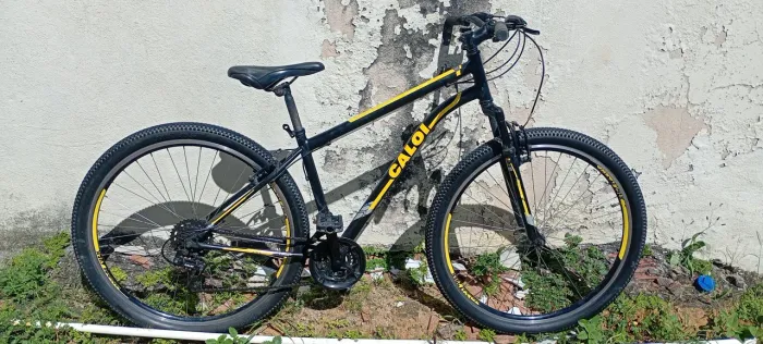 Bicicleta Caloi Aro 29 MTB 21 Marchas Freio a Disco Suspensão Dianteira