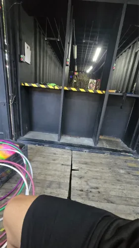Container 20 Pés 6 Metros C/Piso e Instalação Elétrica Completa