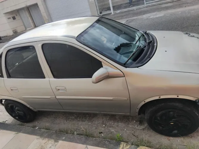 Chevrolet Corsa SED Class.spirit 1.0/1.0 Flexpower (álcool) 2005