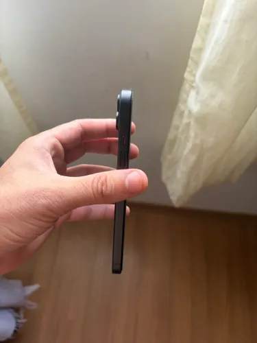 Iphone 15 - 128gb