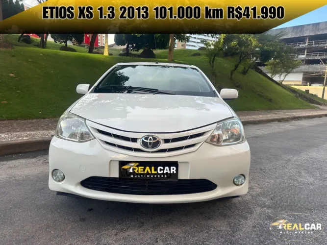 Toyota Etios XS 1.3 Flex 16V 5P Mec. 2013