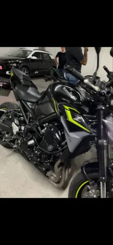 Kawasaki Z-900 2025