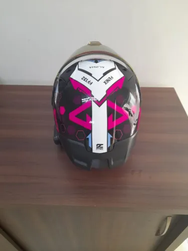 Capacete novo 800 reais