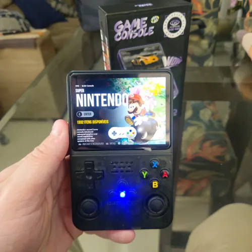 Console Retrô Portátil R36S - Milhares de Jogos Clássicos