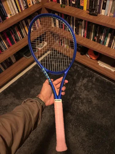 Raquete Wilson Ultra 100 V5 UL L2
