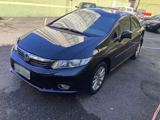 Honda Civic Sedan LXS 1.8/1.8 Flex 16V Aut. 4P 2014