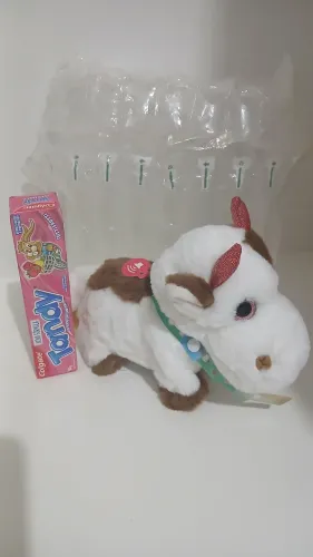 Kit pelúcia novo menina+Creme dental 20 reais