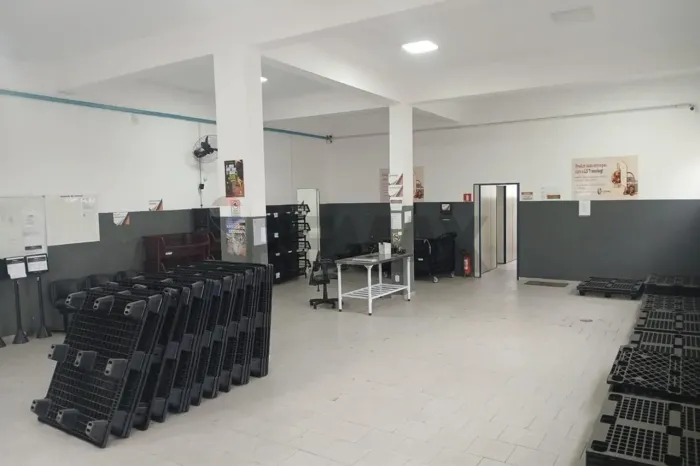 RE/MAX ALUGA Barracão Comercial Vila Pompéia Campinas/SP R$5.700