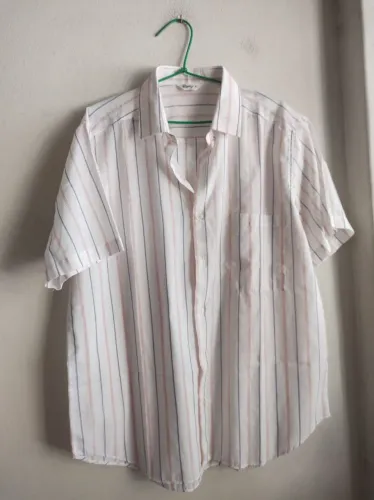 Camisa masculina manga curta bolso Tam M