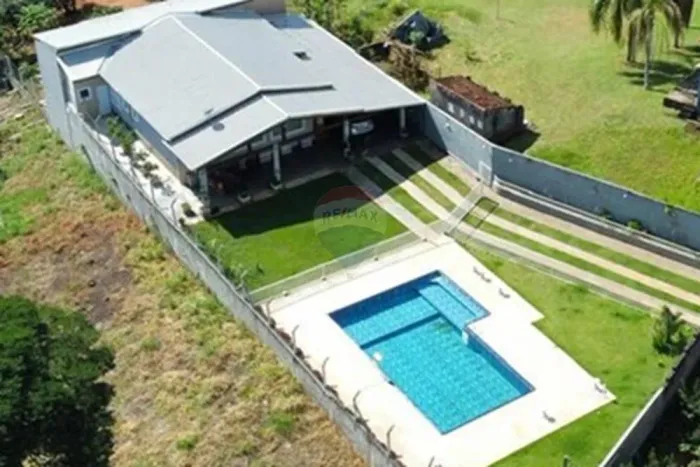 Chácara em Jarinu  1.923 m² com 3 suítes | R$ 1.100.000