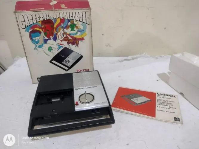 Gravador De Cassette National Panasonic Rq-223 s, está ligando
