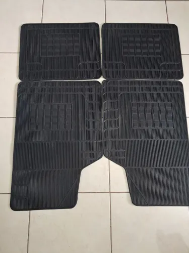 JOGO DE TAPETES AUTOMOTIVOS