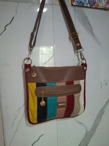 Vendo bolsa toda em couro novíssima