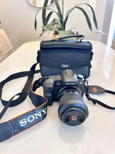 VENDE-SE MÁQUINA DIGITAL SONY 