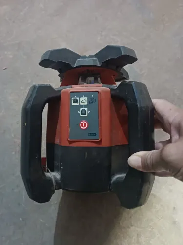 Laser Giratório Hilt