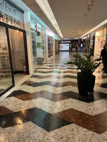 Shopping para aluguel possui 50 metros quadrados em Gávea - Rio de Janeiro - RJ