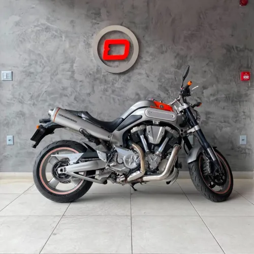 MT-01 1.670cc