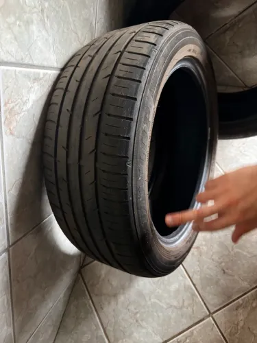 Vendo pneu