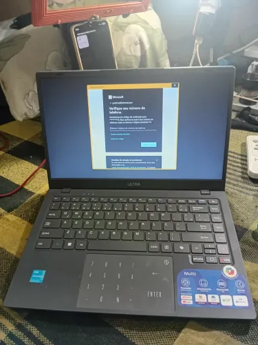 Notebook a venda urgente novo quase sen uso valor de compra 1.700,00$ aceito oferta