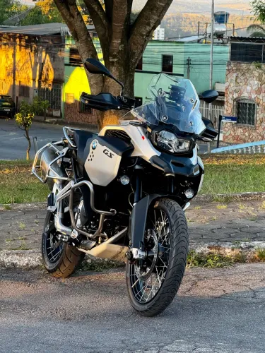 BMW F 900 GS ADVENTURE PLUS 2025.