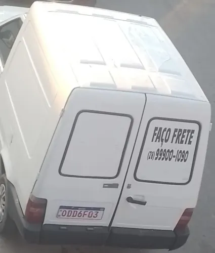 Faço pequenos frete curta e longas distância *