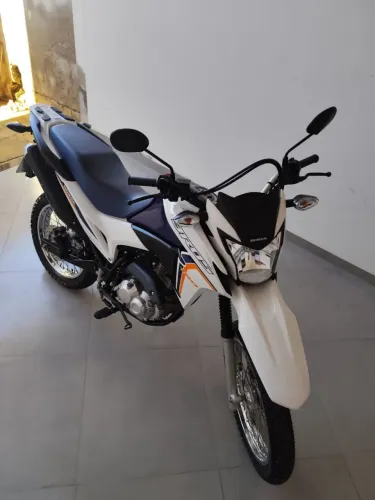 OPORTUNIDADE: Honda Bros, Branco, Esdd, 160cc, Flex. Pouquíssimo Km's.