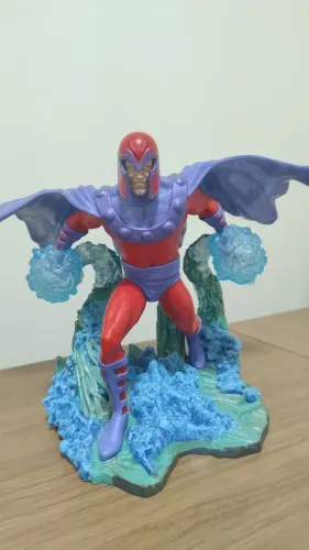 Estátua Magneto gallery diorama