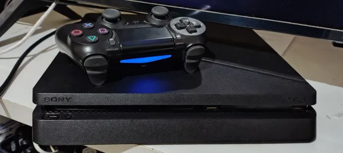 Playstation 4 slim 1tb destrav@do