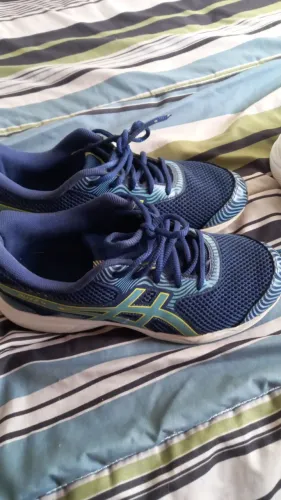 Lote 2 tenis Asics e 1 chuteira futsal n 38