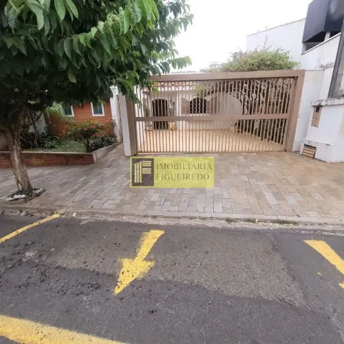 Casa no Alto Rio Preto para locação com 04 quartos, churrasqueira, 04 vagas de garagem.