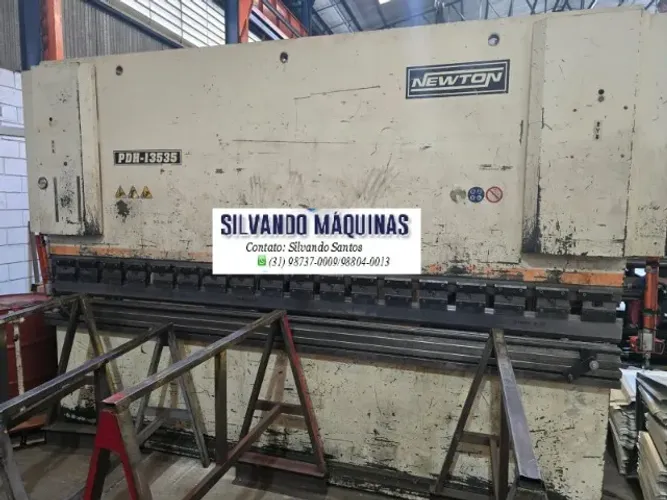 Dobradeira hidráulica CN Newton 135 ton x 3500 mm.