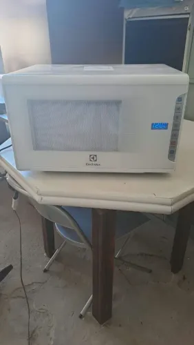 Micro-ondas Electrolux - 220v C/ Garantia